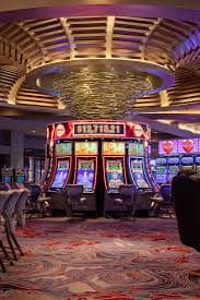 Suasana permainan sportsbook dan slot online di untung88 yang seru dan lancar